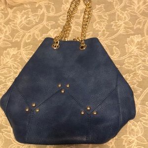 Cute blue bucket bag with gold hardware